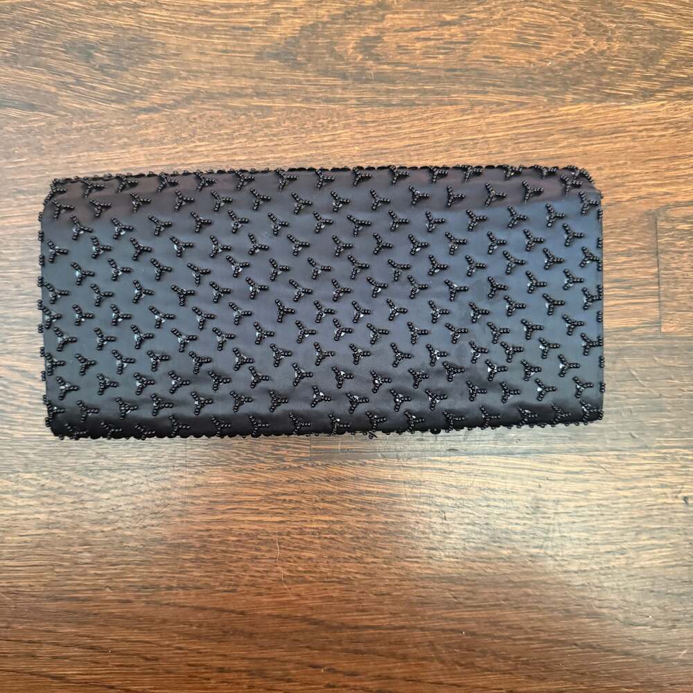 Vintage La‎ Regale Black Beaded Sequin Satin Clutch